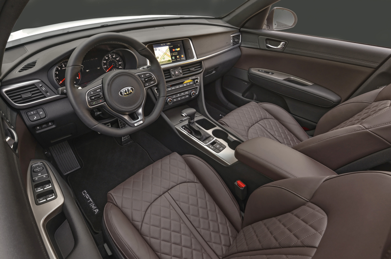 Illustration for article titled Where to Find the "Kia Quirk" Inside of the New 2017 Kia Cadenza